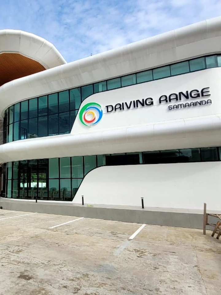 인도네시아 사마린다 드라이빙레인지 전타석(32타석) 설치